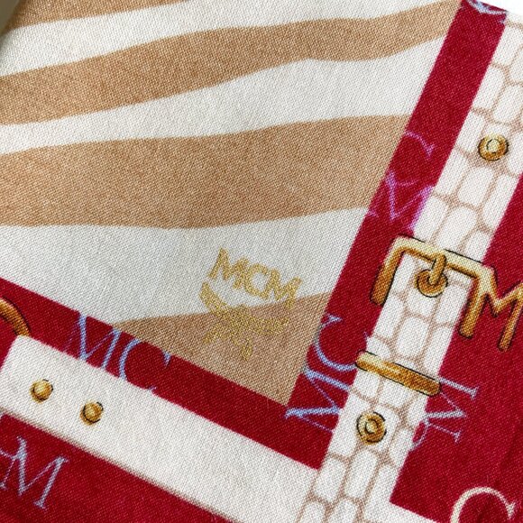 Authentic Vintage MCM Modern Creation München Scarf - Picture 11 of 11